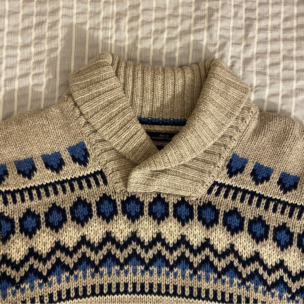 American Eagle Grey Patterned Sweater (Size Small) - image 5